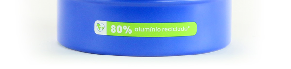 La lata azul de Nivea indica 80% de aluminio reciclado